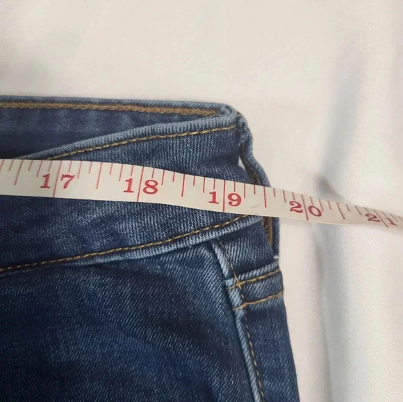 Old Navy, Power Slim, Straight Leg Blue Jeans. - Picture 5 of 9